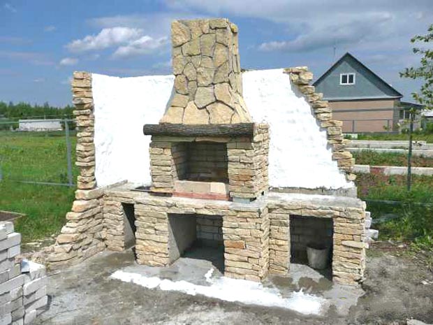 Камин для сжигания мусора на даче